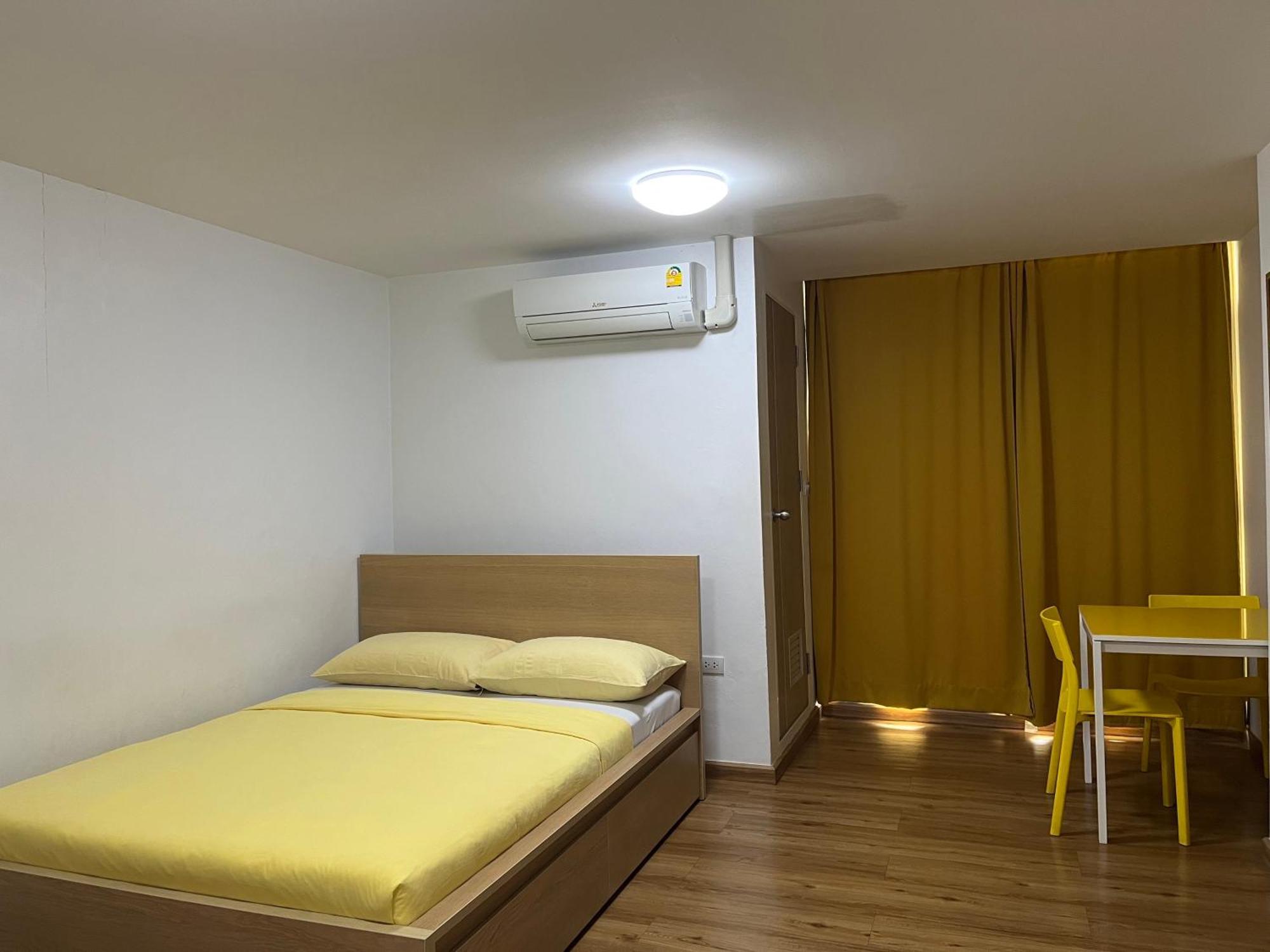 Dao Jaras Fah Hometel ดาวจรัสฟ้าโฮมเทล Bangkok Kültér fotó